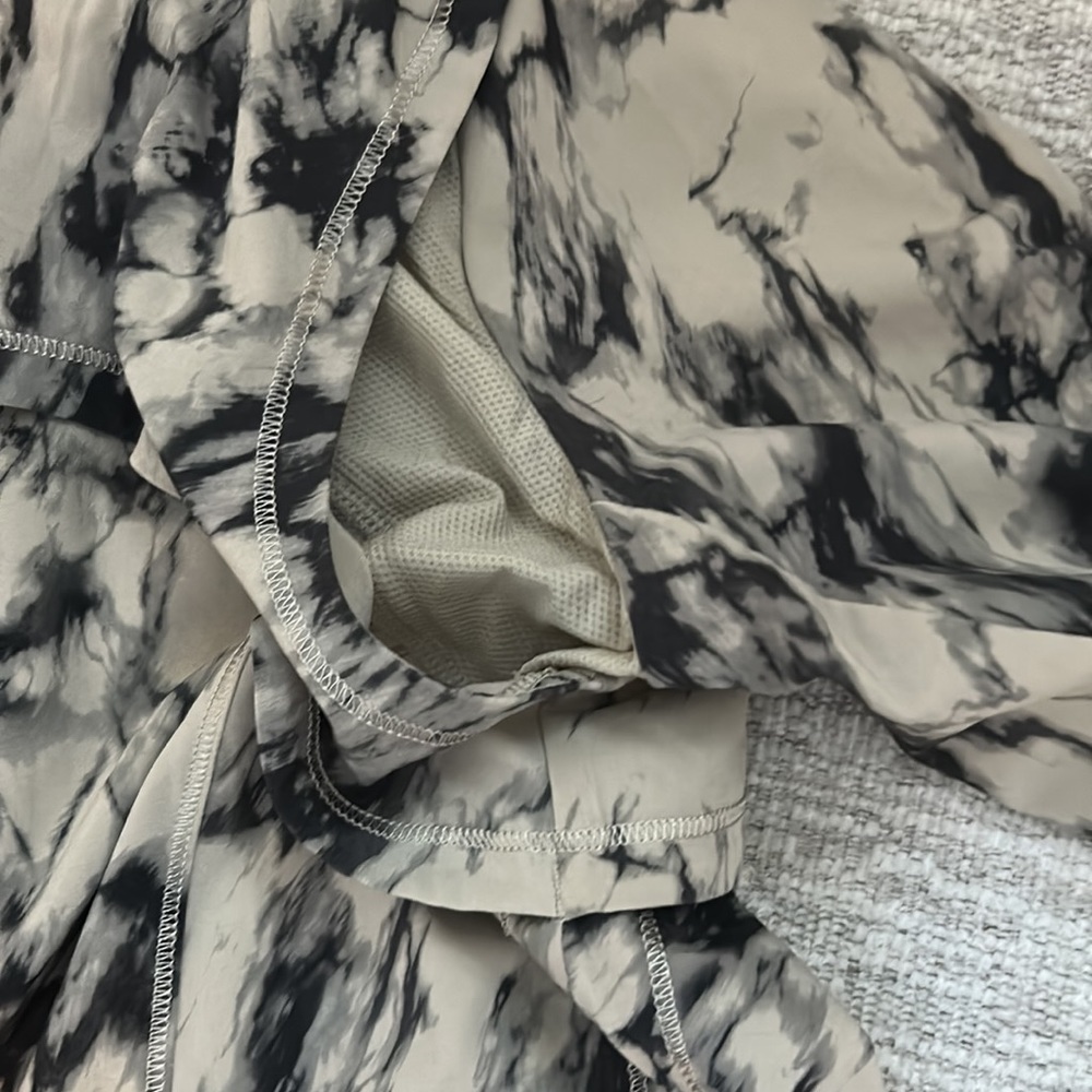 Lululemon Lightweight Jacket - image 7